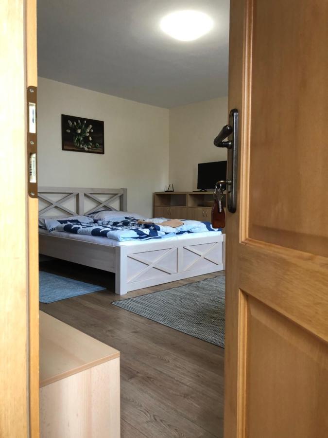 Ferienwohnung Privat Migac Vrbov Exterior foto