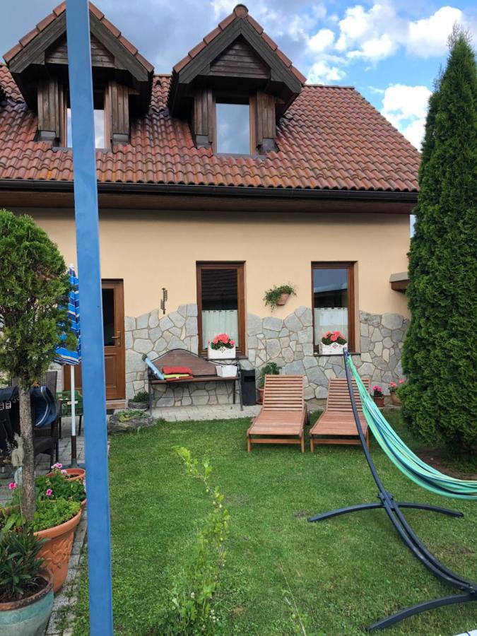 Ferienwohnung Privat Migac Vrbov Exterior foto